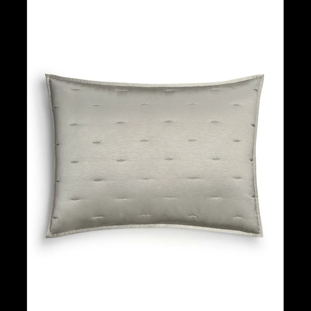 NIB Hotel Collection Primativa Quilted (1) Standard Sham‎ Pillow Case